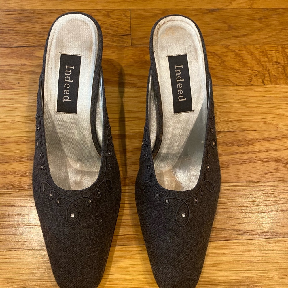 Slip on Pumps